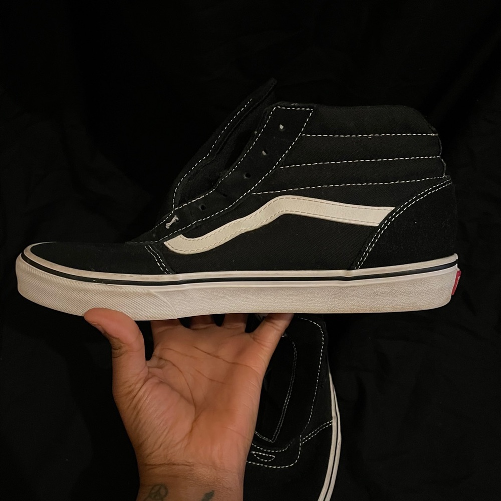 VANS WARD HIGH-TOP SNEAKER - WOMEN'S 9.5